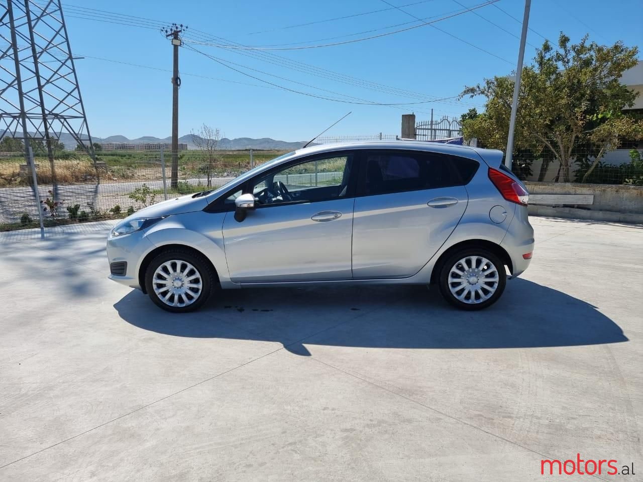 2014' Ford Fiesta photo #4