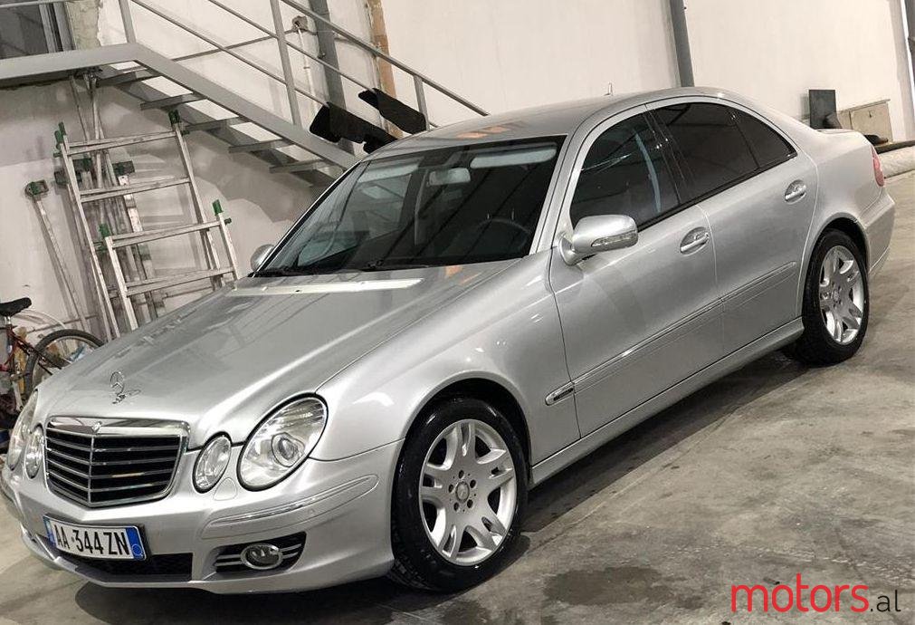 2007' Mercedes-Benz E 220 photo #1