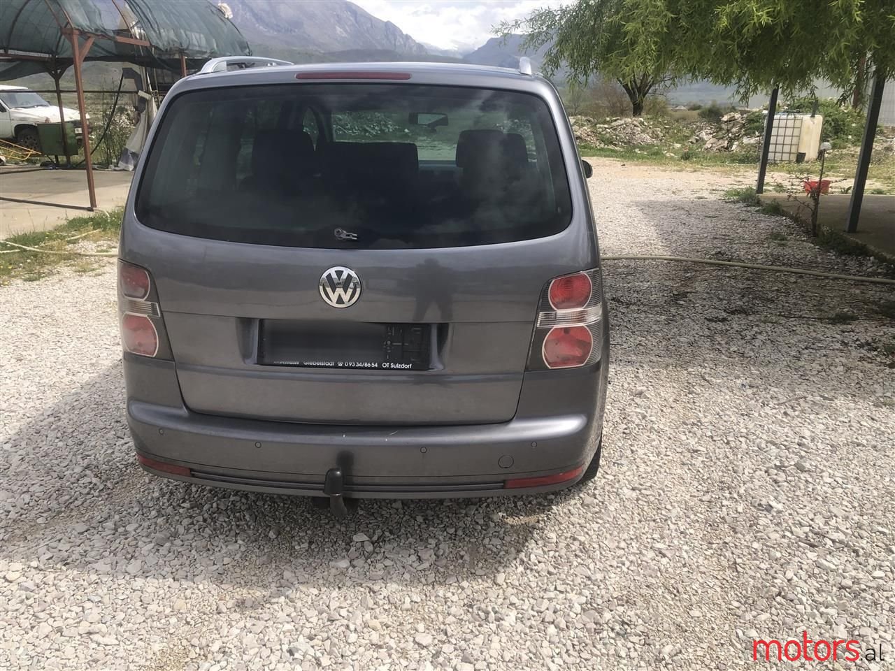 2005' Volkswagen Touran photo #4