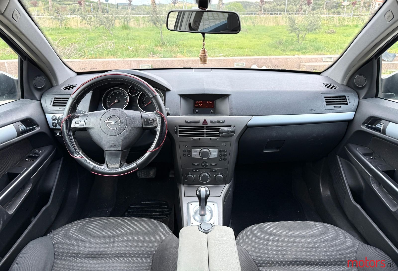 2007' Opel Astra photo #4