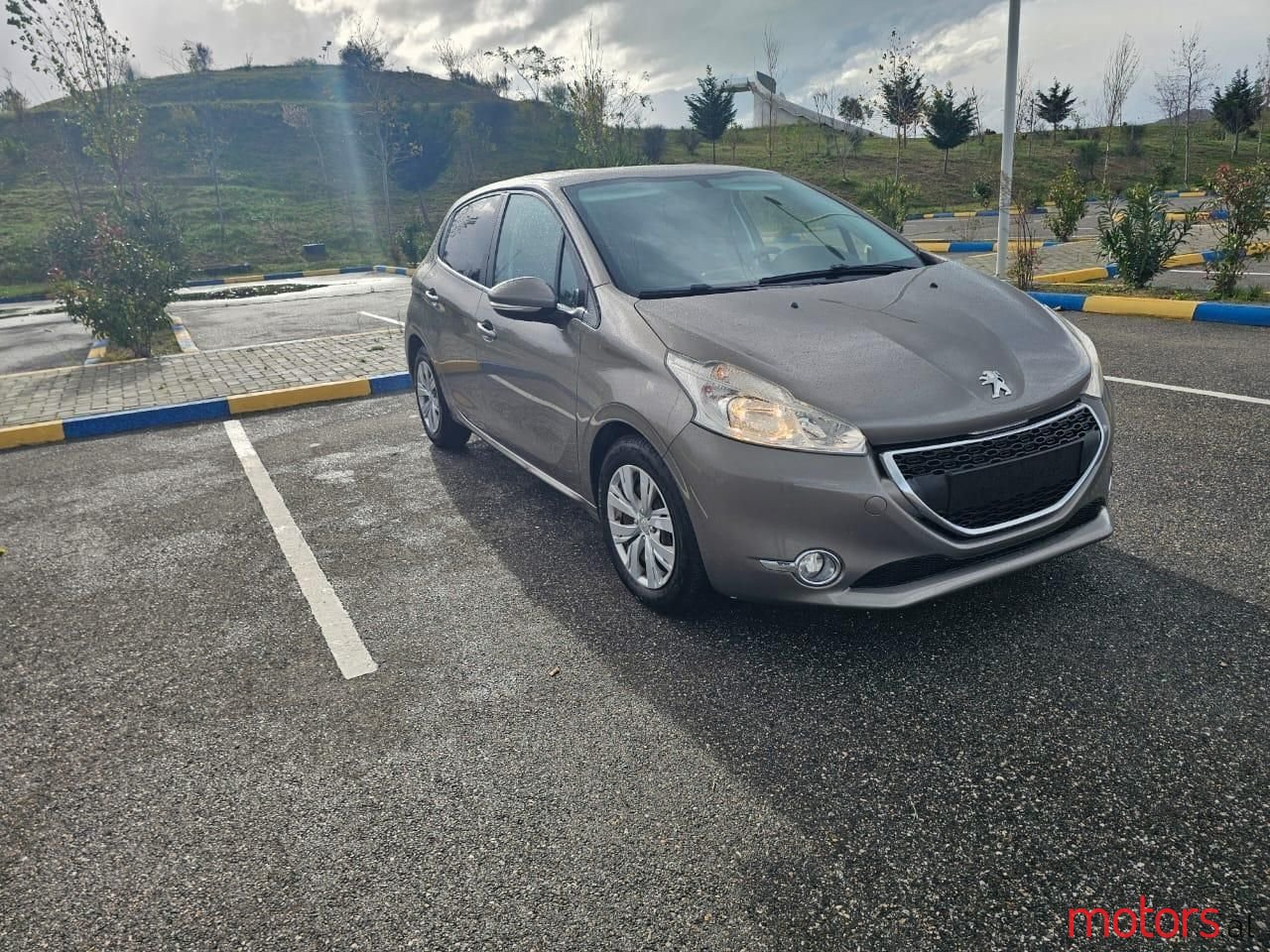 2014' Peugeot 208 photo #2