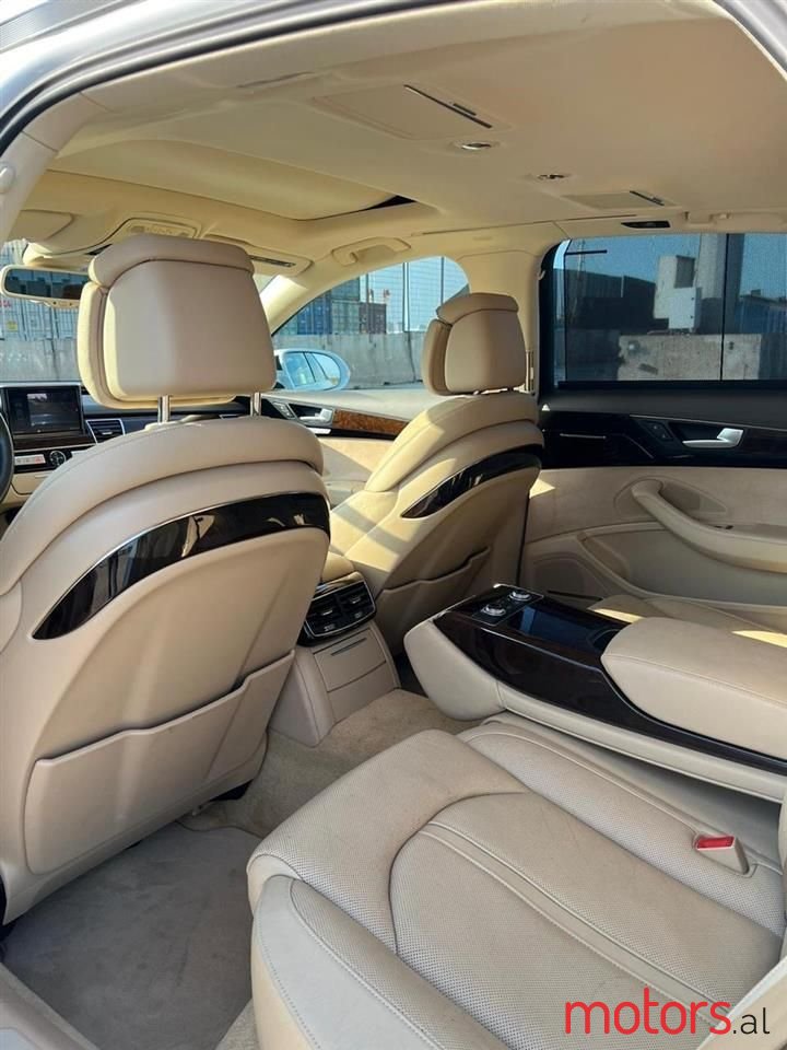 2015' Audi A8 photo #5