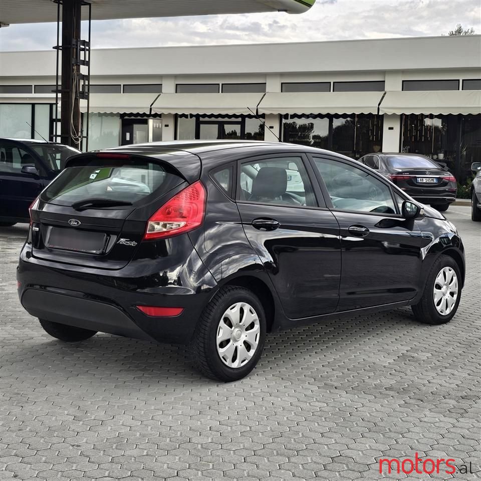 2010' Ford Fiesta photo #3