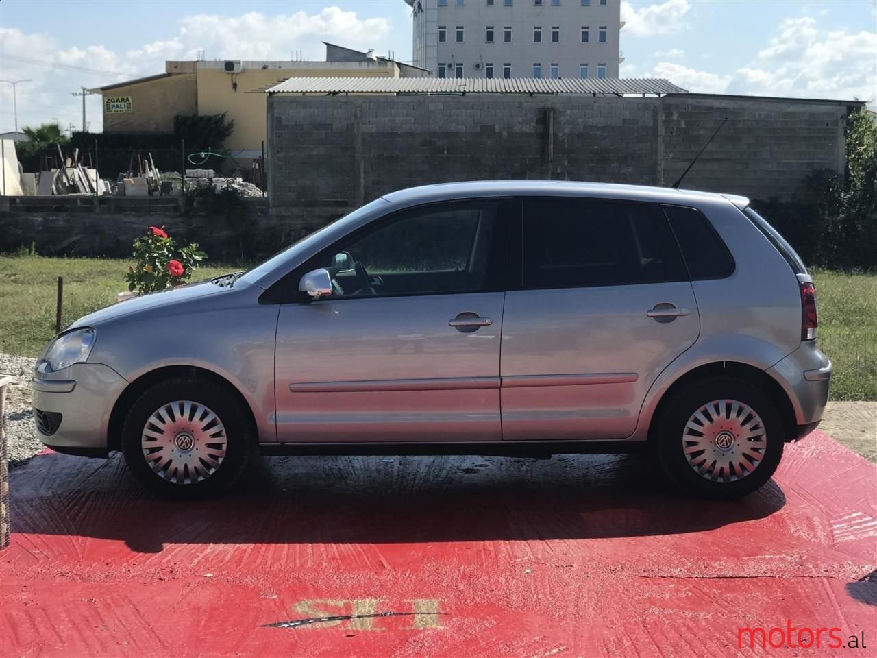 2008' Volkswagen Polo photo #6