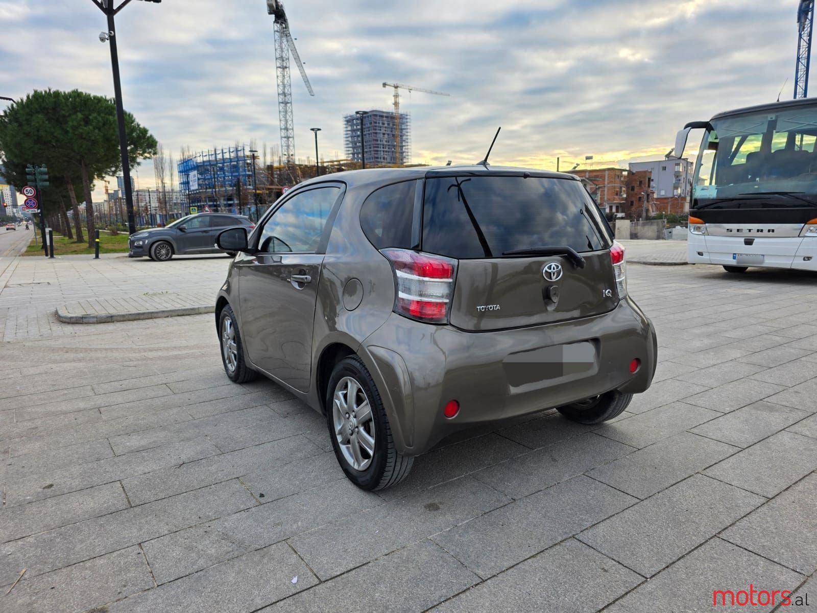 2010' Toyota iQ photo #4