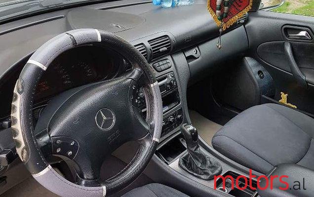 2001' Mercedes-Benz C-Class photo #3