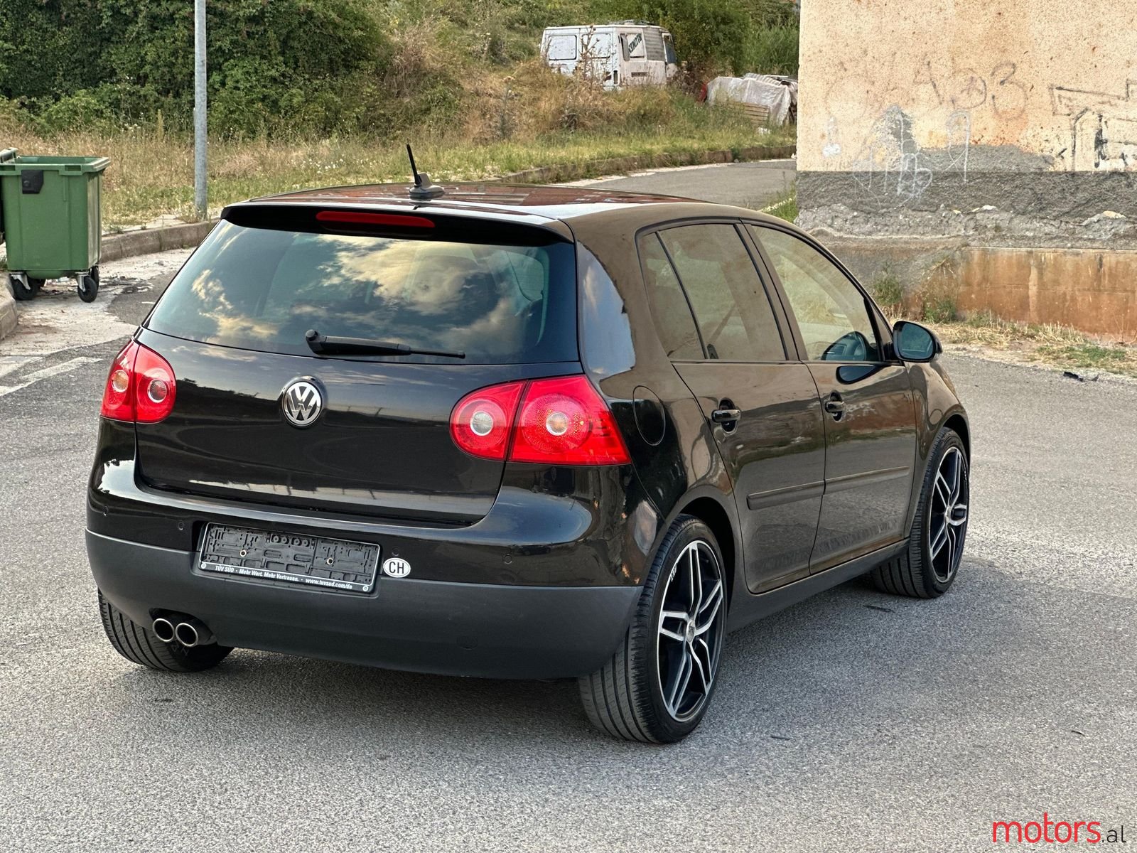 2008' Volkswagen Golf photo #6