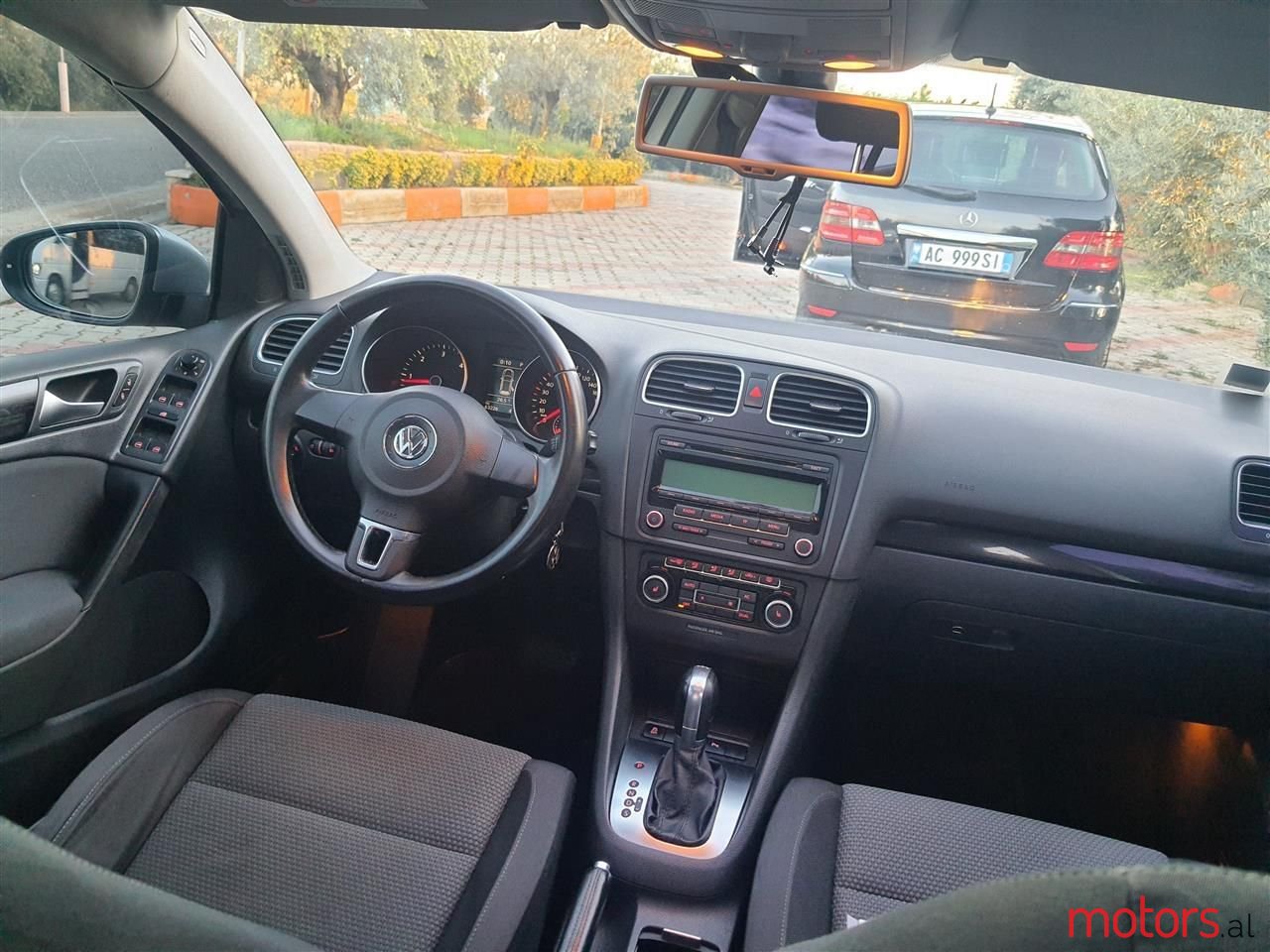 2012' Volkswagen Golf photo #5