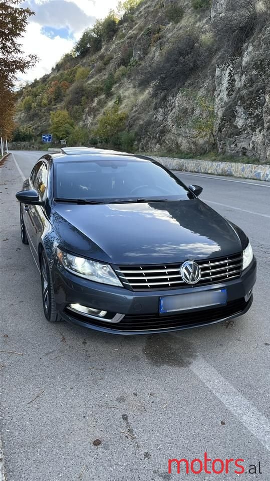 2013' Volkswagen photo #3