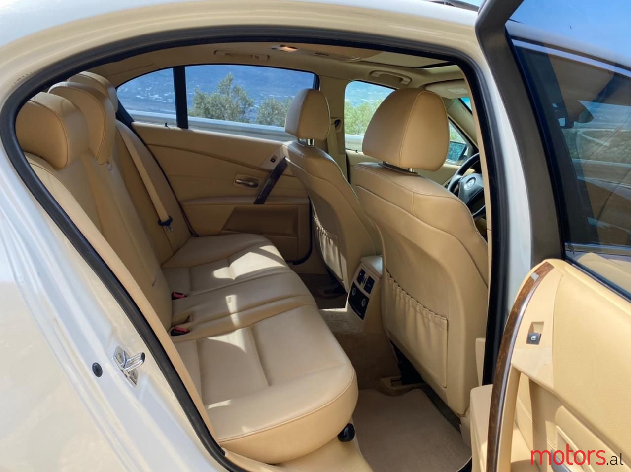 2007' BMW 525 photo #5