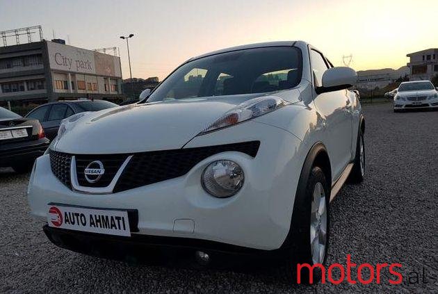 2010' Nissan Juke photo #2