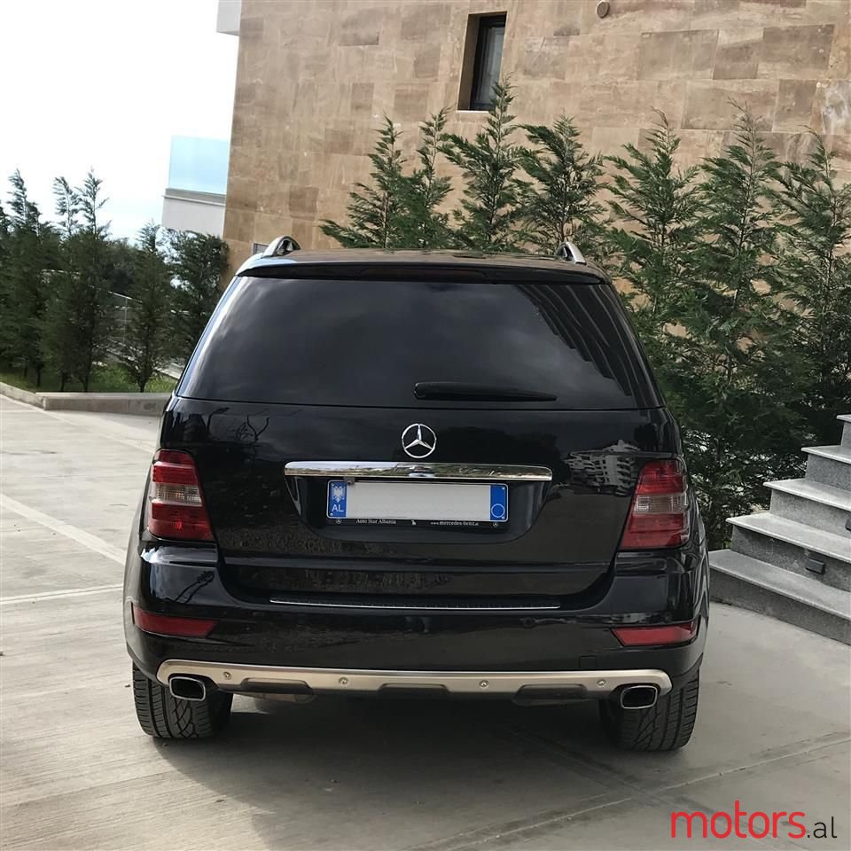 2006' Mercedes-Benz ML 320 photo #3