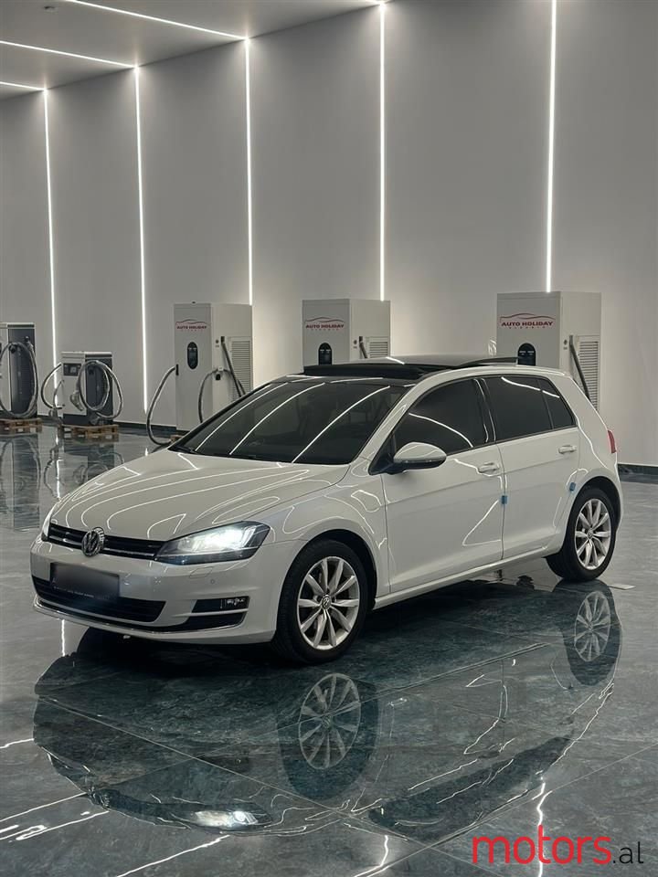 2014' Volkswagen Golf photo #1