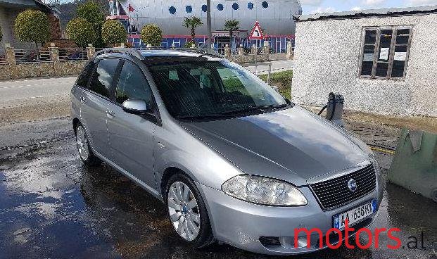 2006' Fiat Croma photo #1