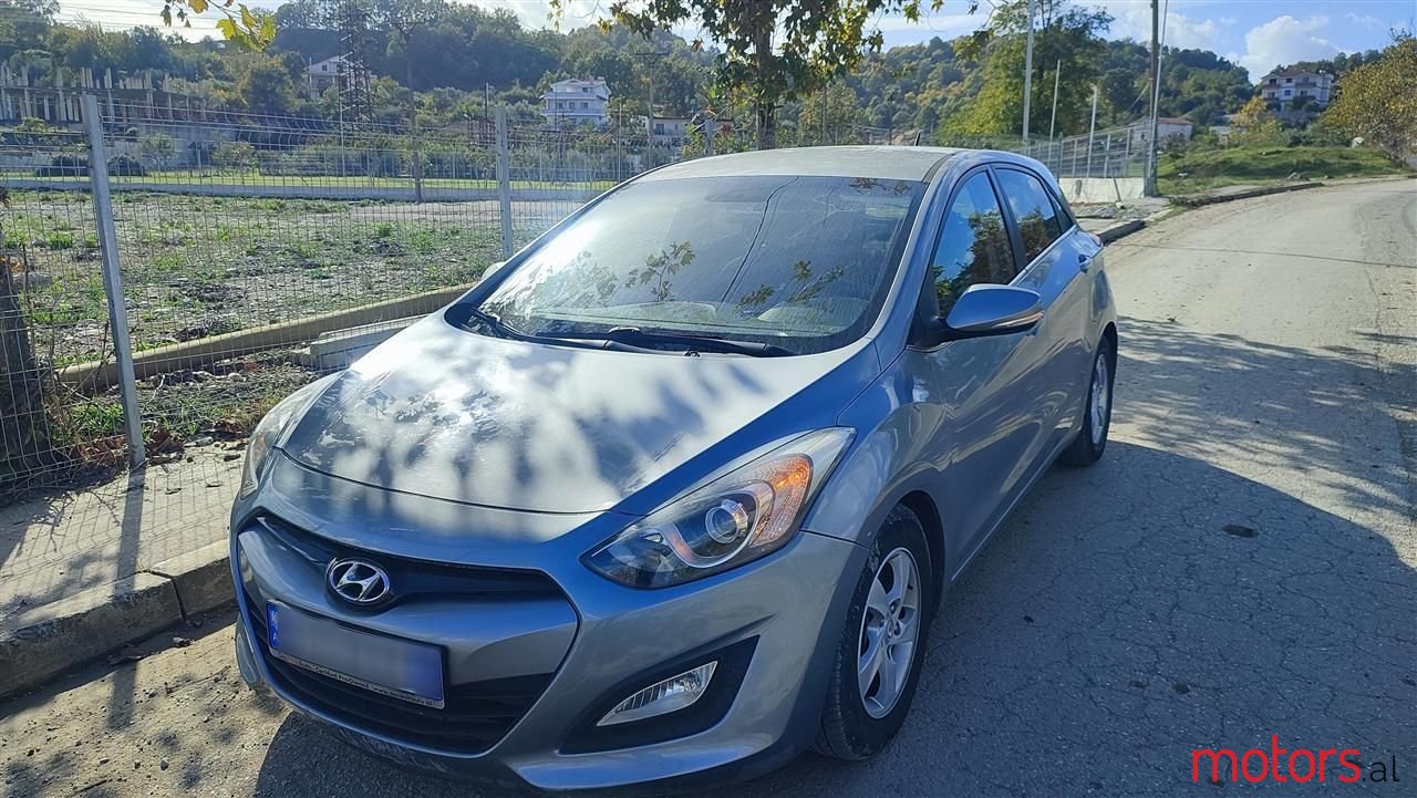 2012' Hyundai i30 photo #5