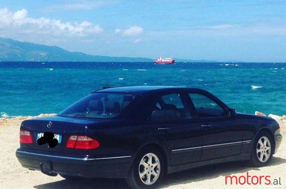 2001' Mercedes-Benz E 200 photo #5