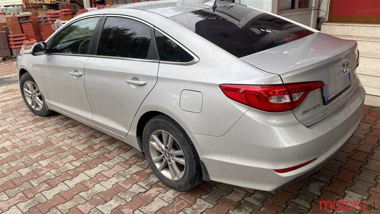 2016' Hyundai Sonata photo #4
