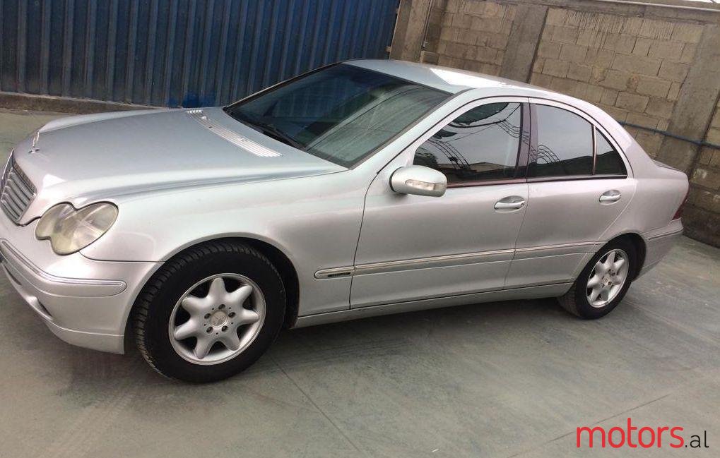 2000' Mercedes-Benz C 220 photo #2