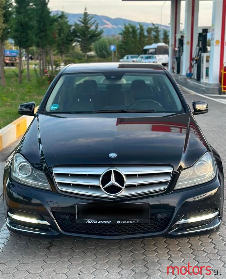 2011' Mercedes-Benz C 220 photo #1