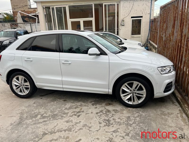 2016' Audi Q3 photo #5