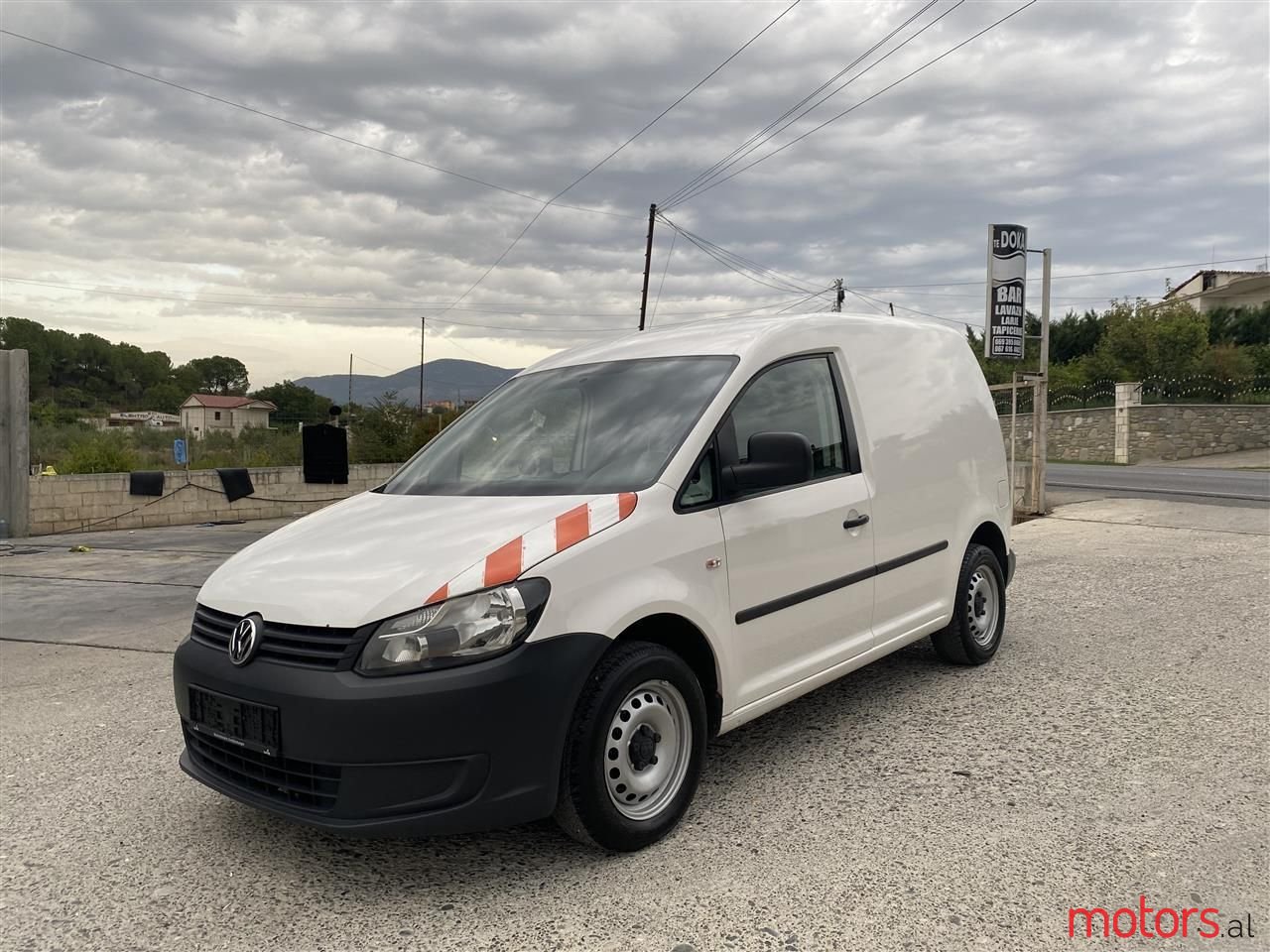 2012' Volkswagen Caddy photo #1