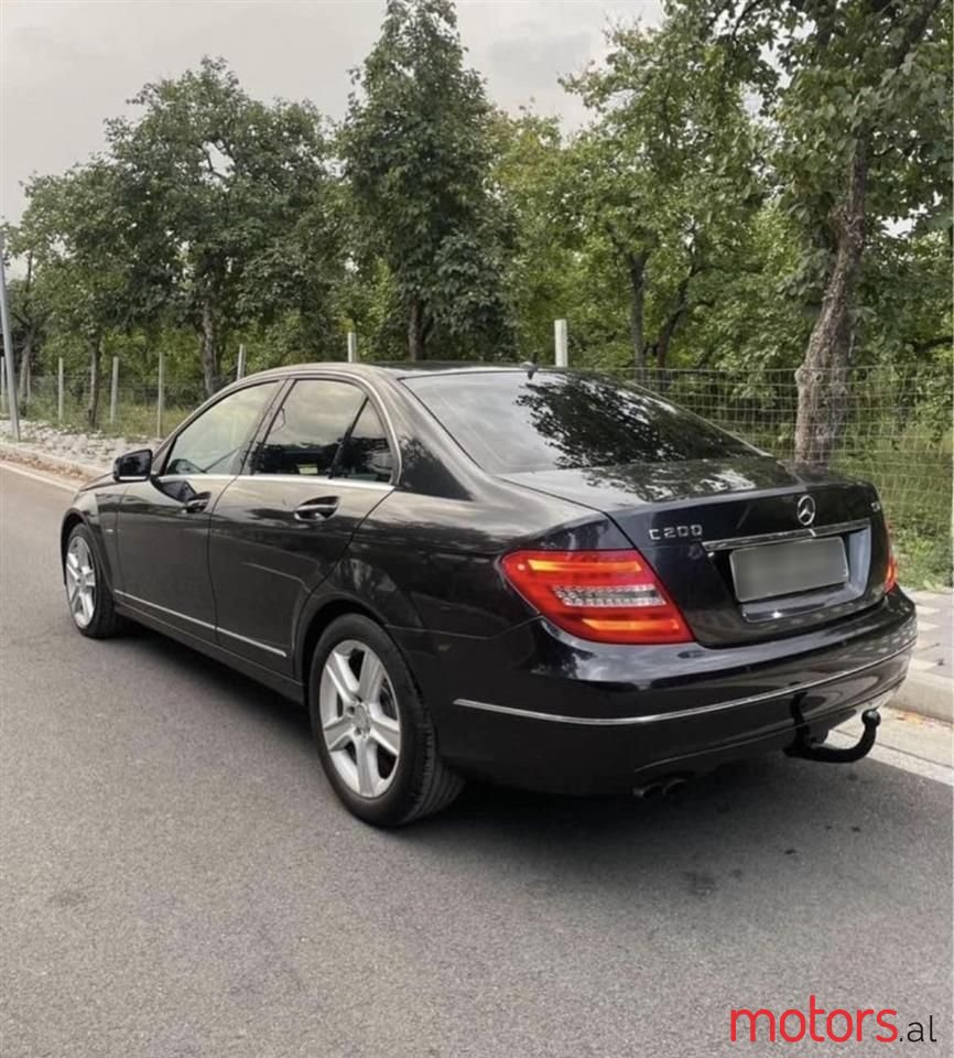 2013' Mercedes-Benz C 200 photo #2