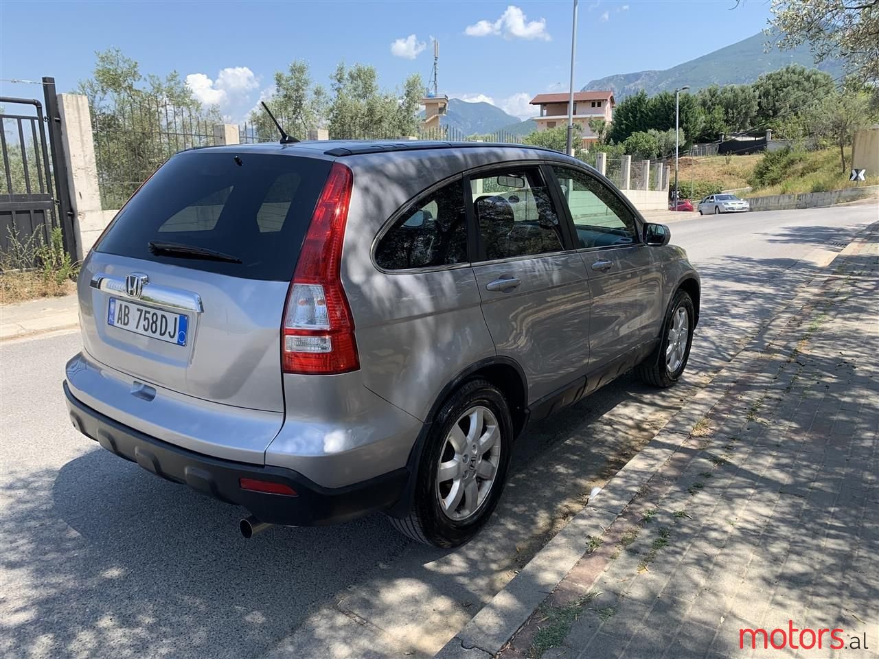 2008' Honda CR-V photo #2