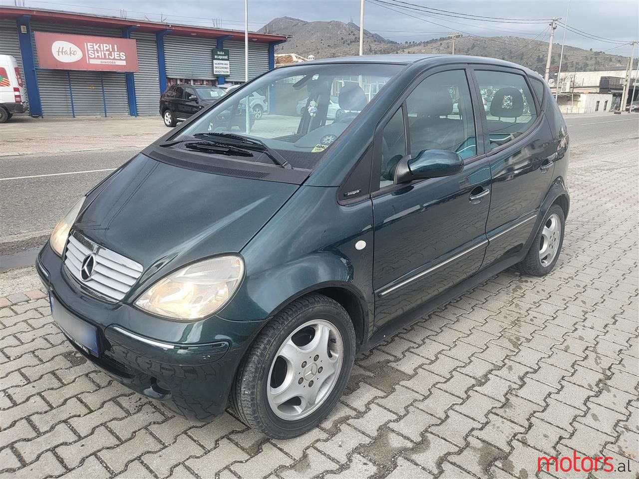 2002' Mercedes-Benz A 180 photo #1