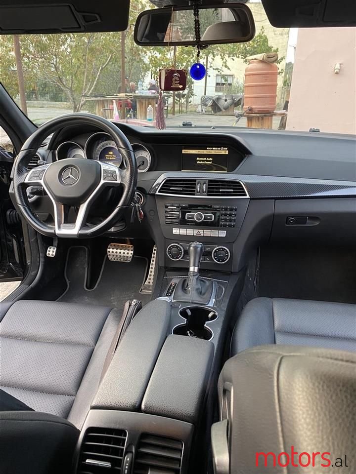 2013' Mercedes-Benz C 300 photo #5