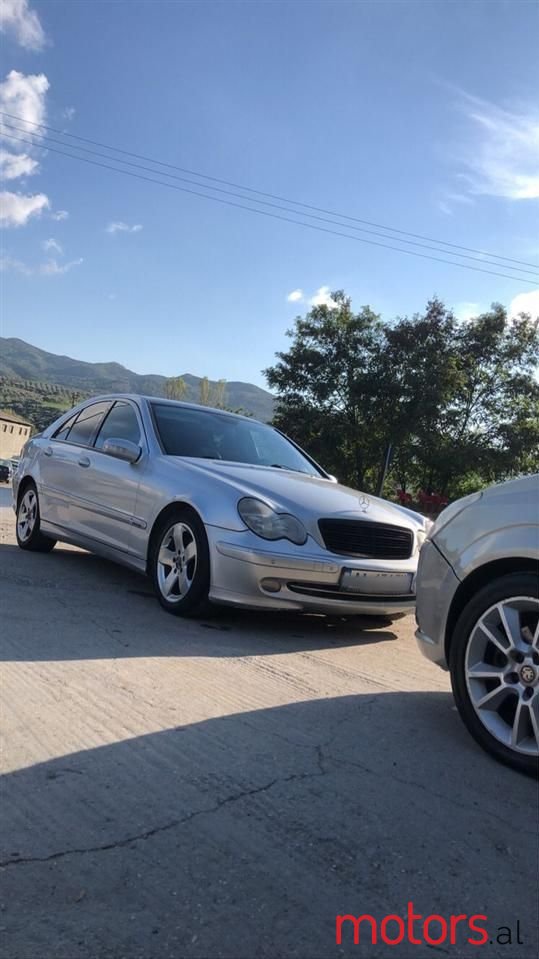 2001' Mercedes-Benz C 220 photo #1