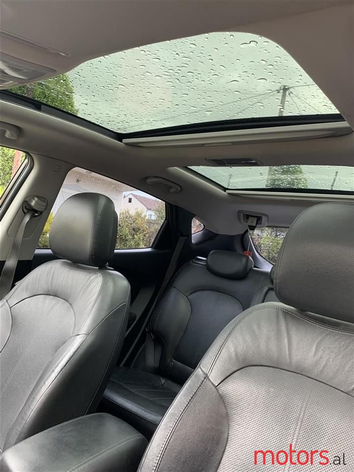 2012' Hyundai ix35 photo #3