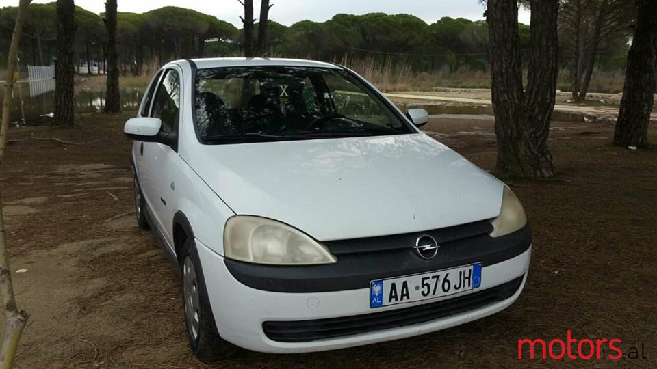 2002' Opel Corsa photo #3