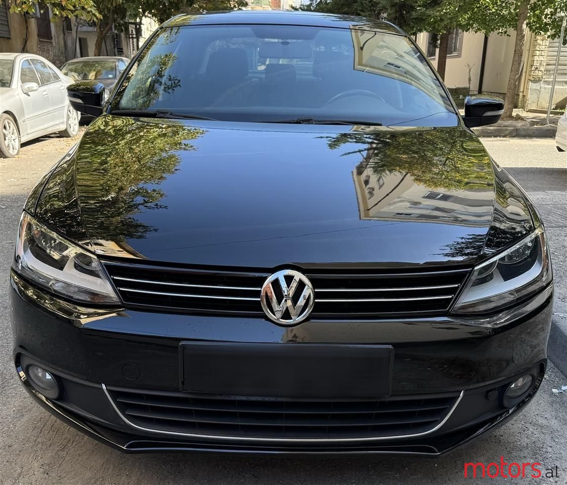 2014' Volkswagen Jetta photo #3