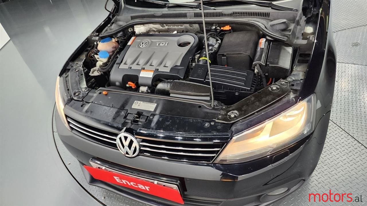 2012' Volkswagen Passat photo #2