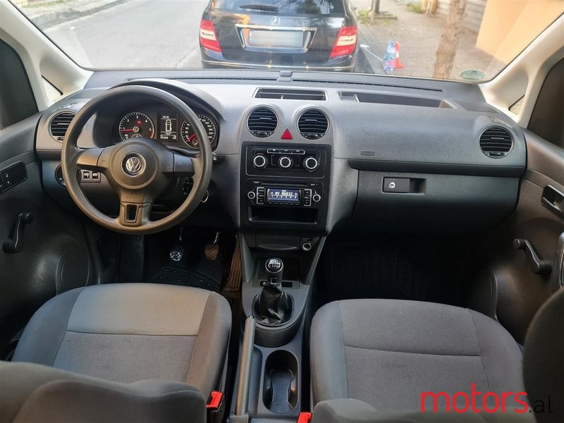 2014' Volkswagen Caddy photo #6