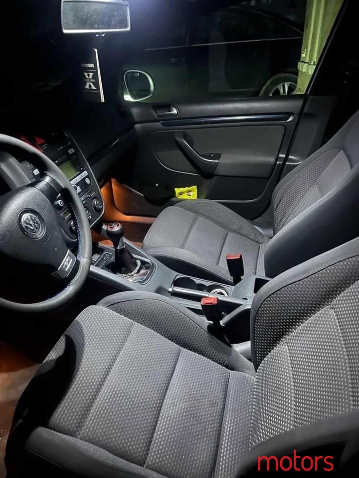 2006' Volkswagen Golf photo #4