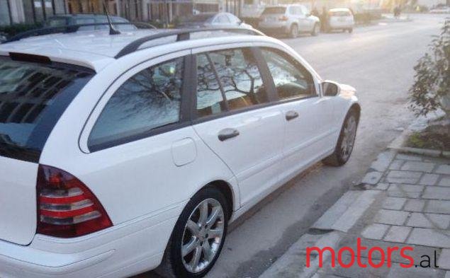 2004' Mercedes-Benz C-Class photo #1