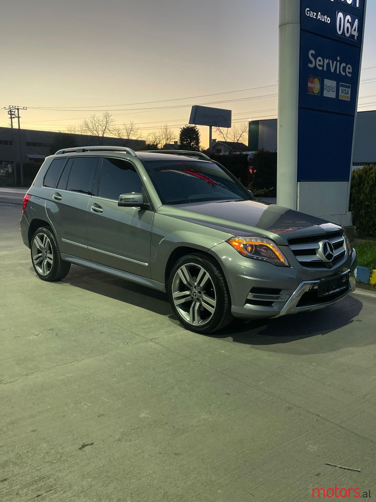 2015' Mercedes-Benz GLK 250 photo #1