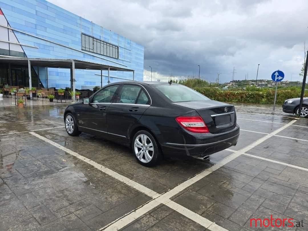 2010' Mercedes-Benz C 300 photo #2