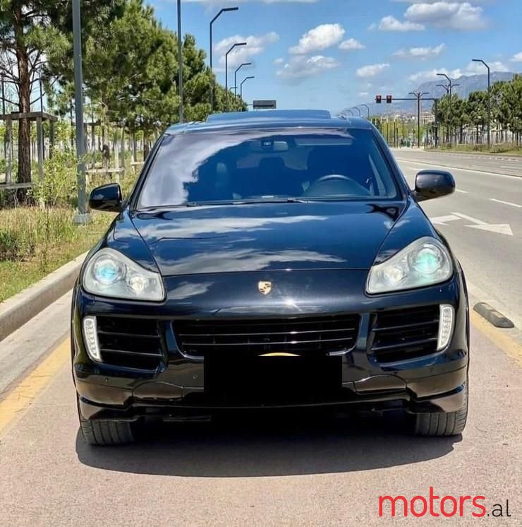 2008' Porsche Cayenne photo #4