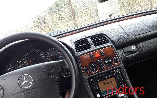 2001' Mercedes-Benz CLK photo #2