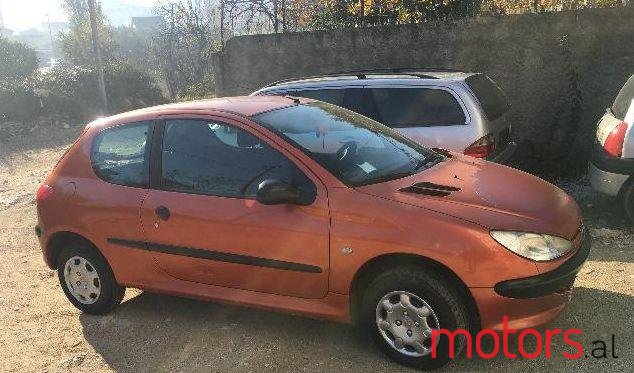 2001' Peugeot 206 photo #1