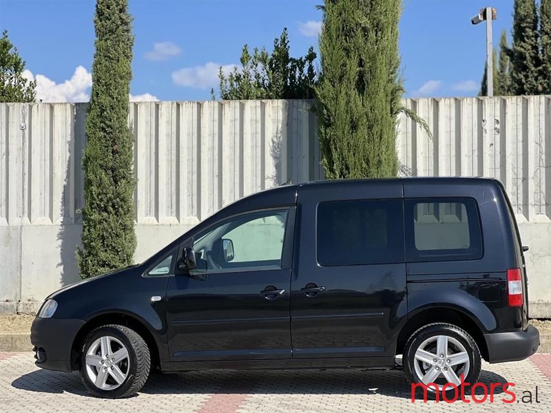 2009' Volkswagen Caddy photo #6