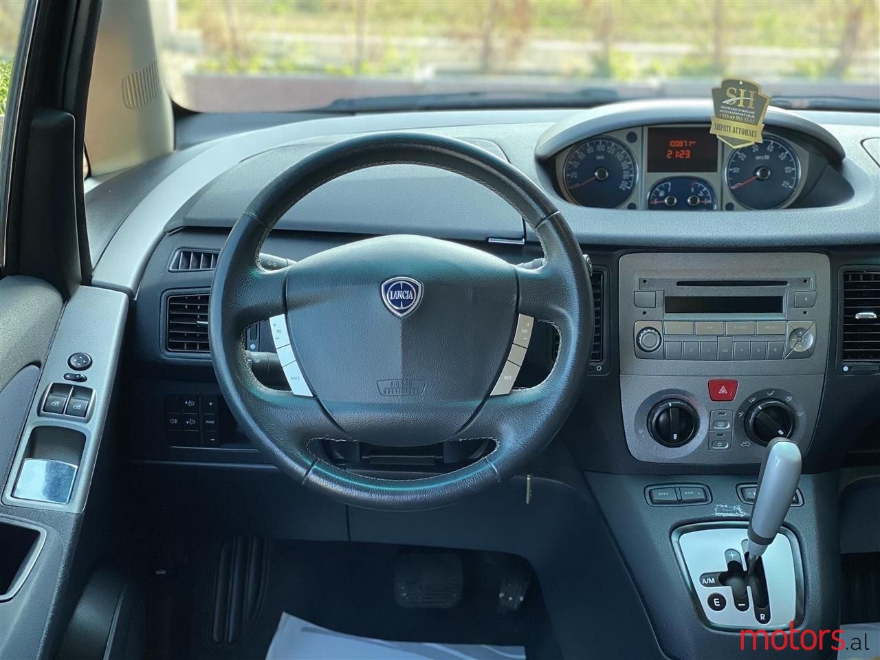 2010' Lancia Musa photo #4