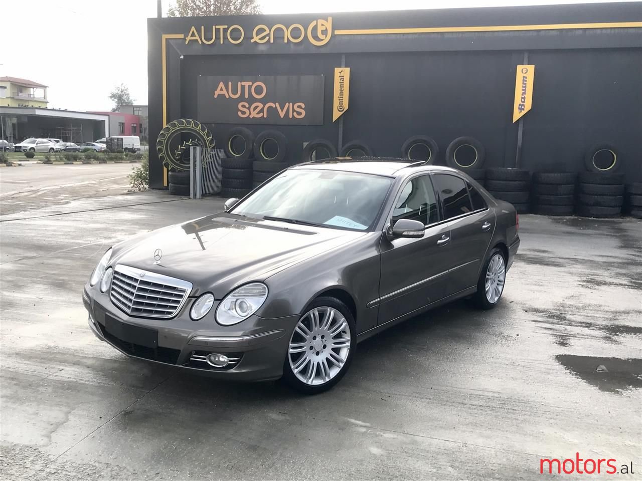 2008' Mercedes-Benz E 320 photo #2