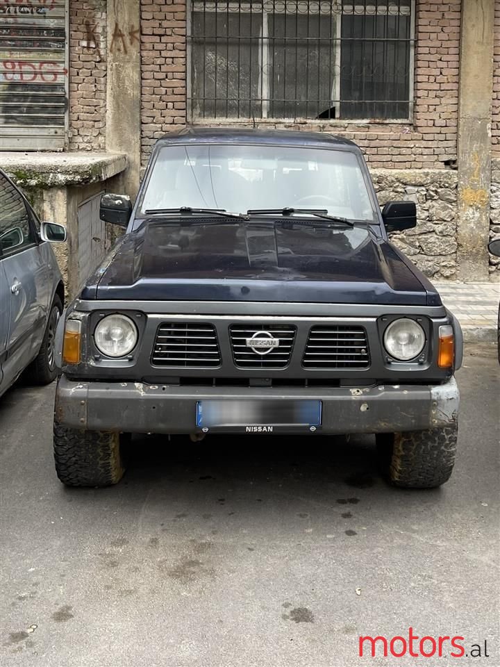1995' Nissan Patrol photo #1