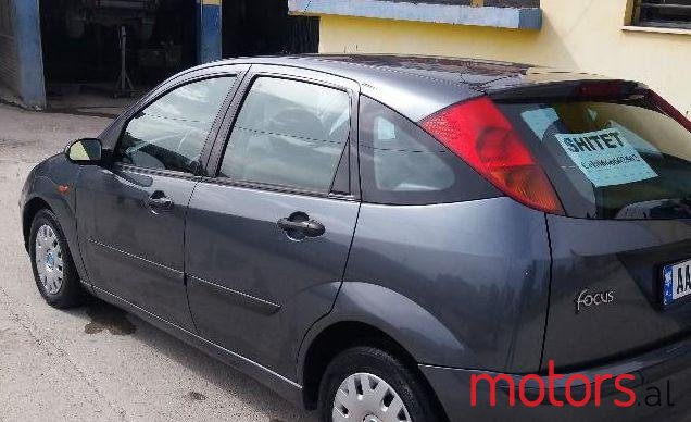 2003' Ford Focus photo #1