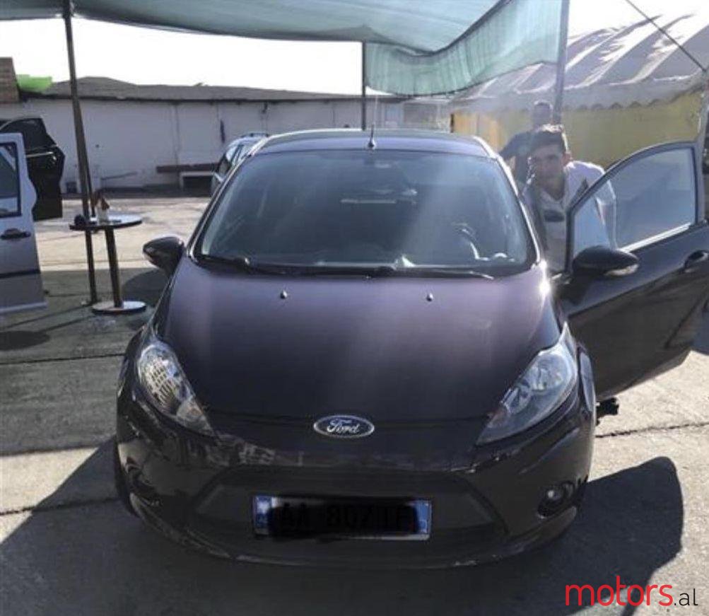 2011' Ford Fiesta photo #1