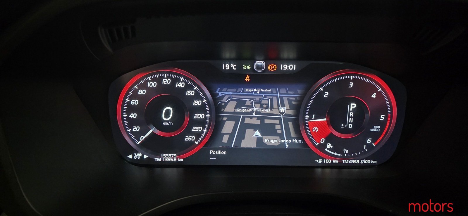 2018' Volvo XC60 photo #4