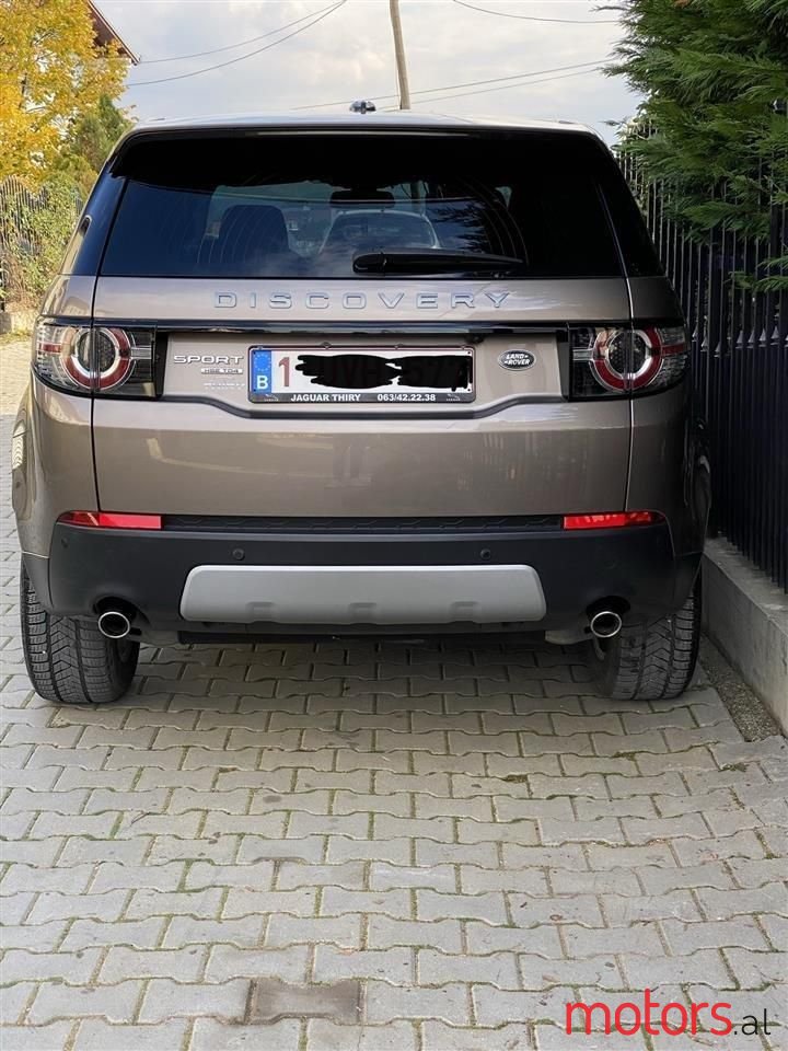 2015' Land Rover Discovery Sport photo #3